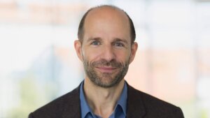 Portrait Prof. Christian Hertweck.