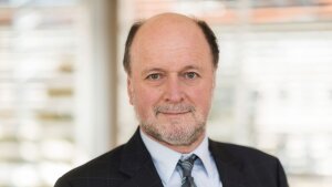 Portrait Prof. Peter Zipfel.